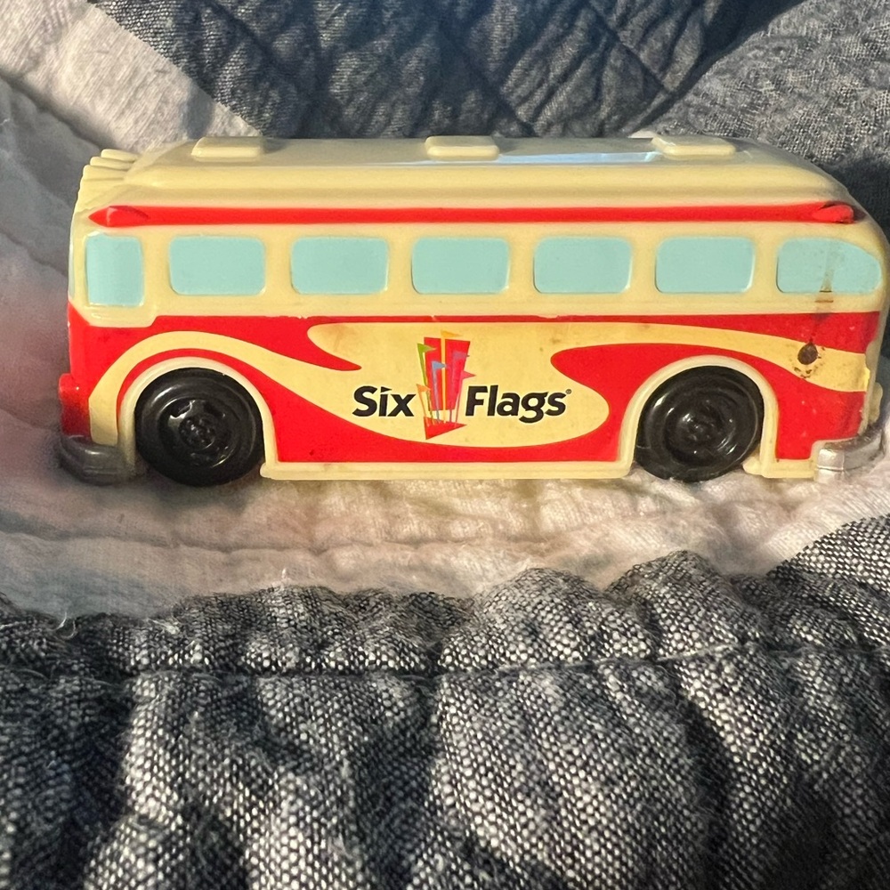 Vintage Six Flags view finder